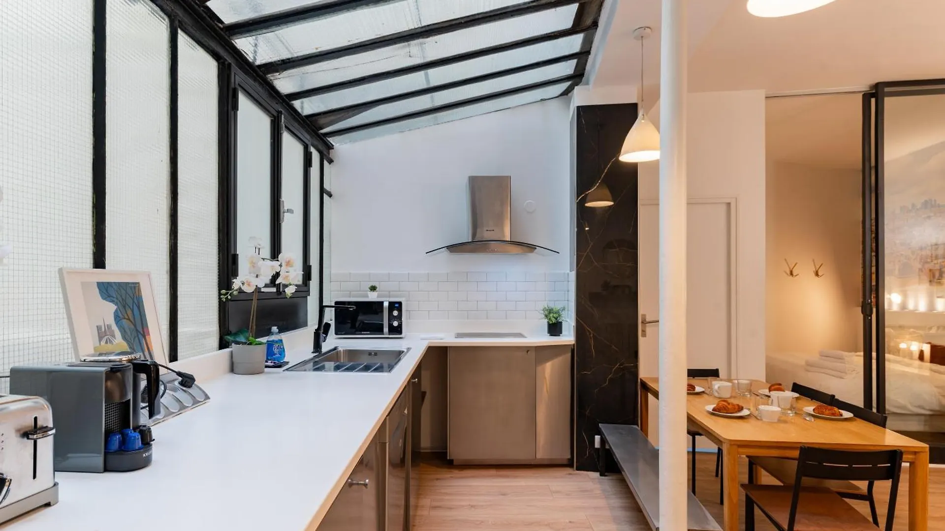 Sartre Saint Germain Apartment *